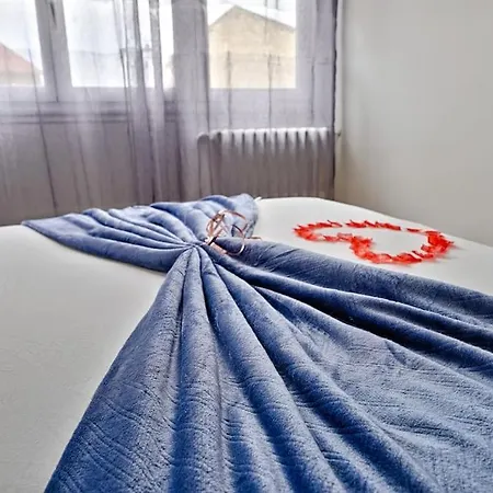 Welcome To Camelia House Maisons-Alfort